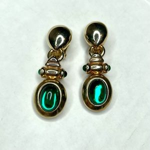 Pristine vtg clip-on earrings gold-tone & green gem earrings
